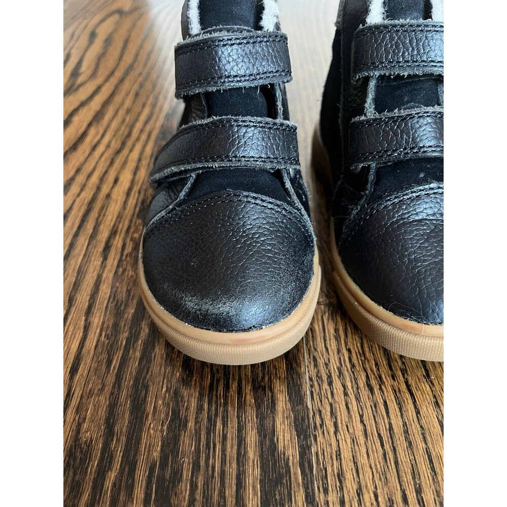 UGG Toddler Rennon Boots (US 7) - Picture 3 of 7